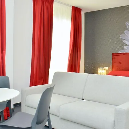Elegant Located On The Gorgeous Coast Of Apartment